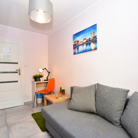 City Central Hostel Laciarska Wroclaw Bagian luar foto