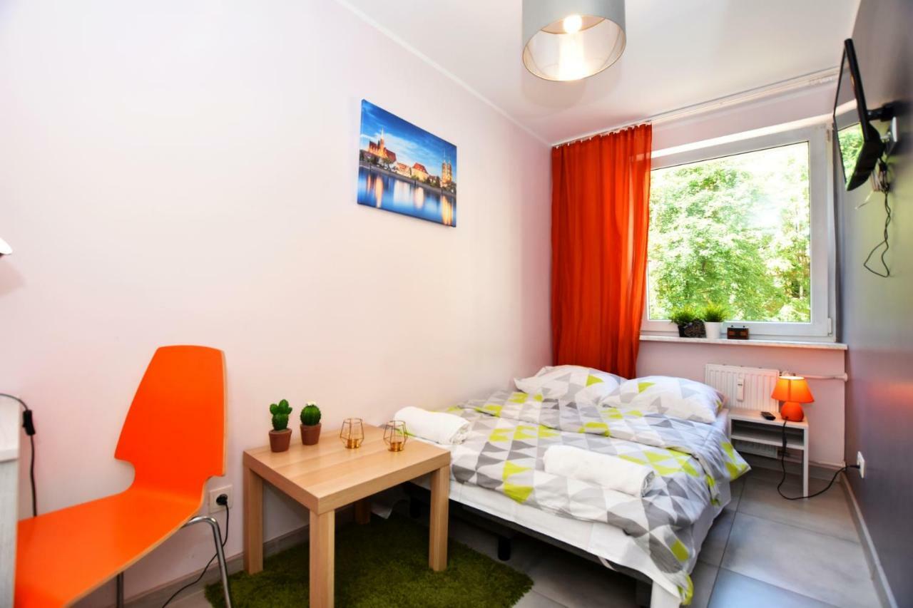 City Central Hostel Laciarska Wroclaw Bagian luar foto