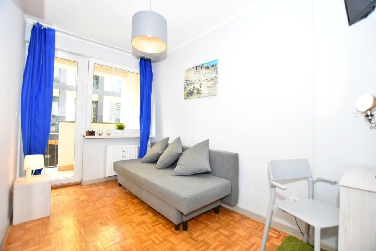 City Central Hostel Laciarska Wroclaw Bagian luar foto